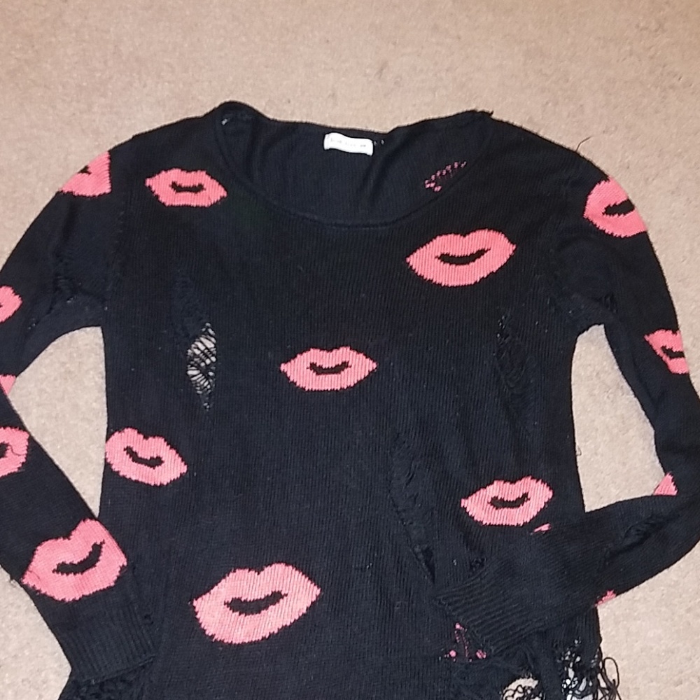 Kiss ripped sweater